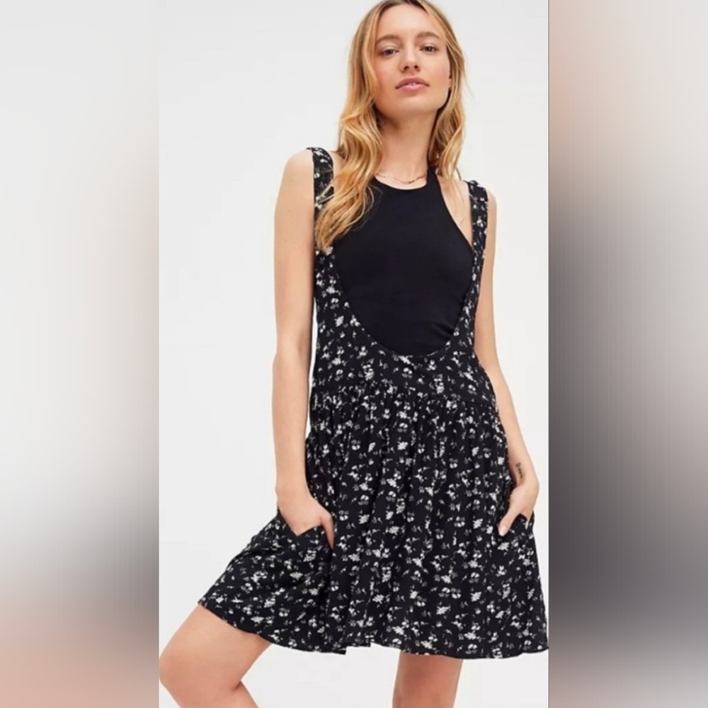 FREE PEOPLE SATURDAY SCOOPED BACK FLORAL OVERALL ROMPER SKIRT DRESS S